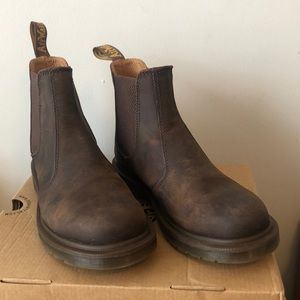 Doc Martens Unisex Crazy Horse Chelsea Boot